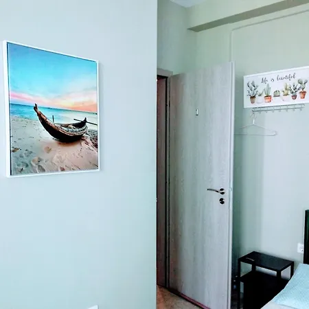 Chloe Apartment *